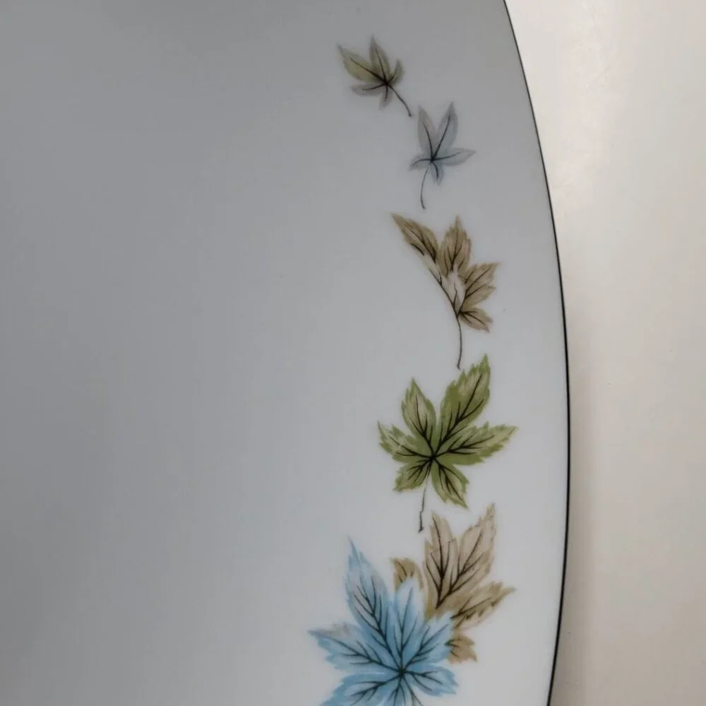 Grant Crest Four Seasons Fine China Japan Serving Bowl 9 Inch‎ Blue Leaves